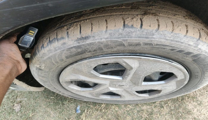 2019 Maruti Vitara Brezza VDI, Diesel, Manual, 1,47,992 km, tyre