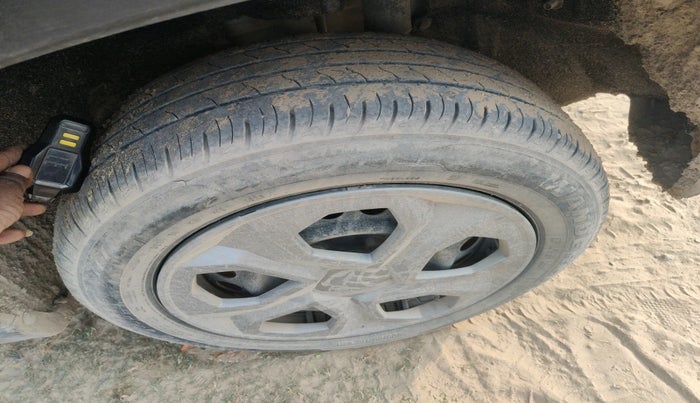 2019 Maruti Vitara Brezza VDI, Diesel, Manual, 1,47,992 km, tyre