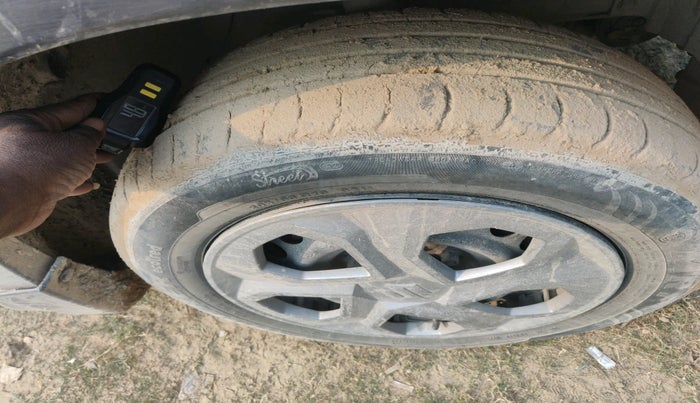 2019 Maruti Vitara Brezza VDI, Diesel, Manual, 1,47,992 km, tyre