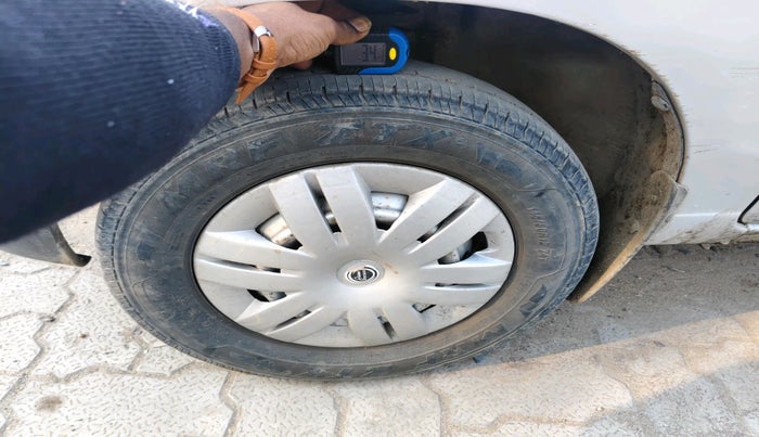 2010 Maruti Alto LX, Petrol, Manual, 1,33,200 km, tyre