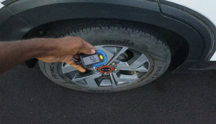 2020 KIA SONET GTX PLUS 1.5, Diesel, Manual, 1,42,567 km, tyre