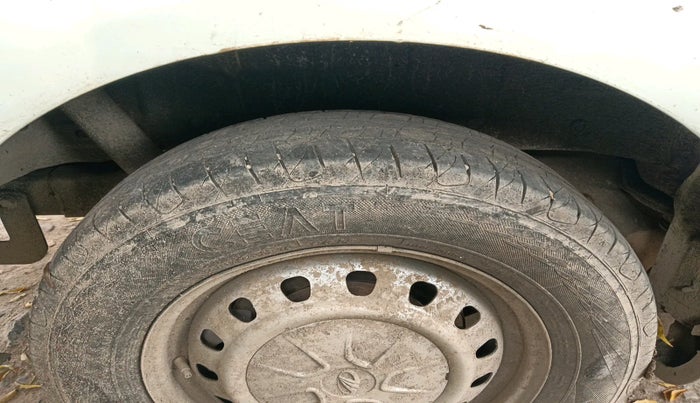 2019 Mahindra MARAZZO M2 8 STR, Diesel, Manual, 1,71,341 km, tyre