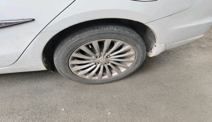 2016 Maruti Ciaz ZXI+, Petrol, Manual, 33,875 km, tyre