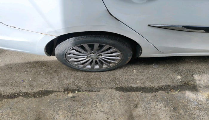2016 Maruti Ciaz ZXI+, Petrol, Manual, 33,875 km, tyre