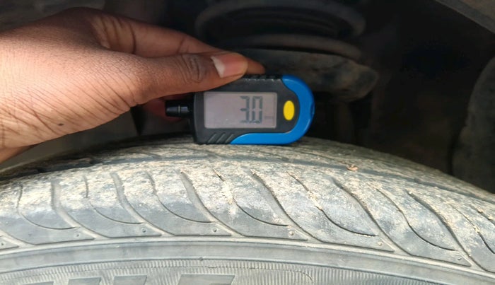 2014 Fiat Linea EMOTION T JET, Petrol, Manual, 50,063 km, tyre