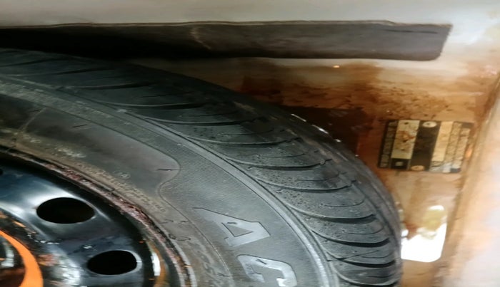 2014 Fiat Linea EMOTION T JET, Petrol, Manual, 50,063 km, tyre