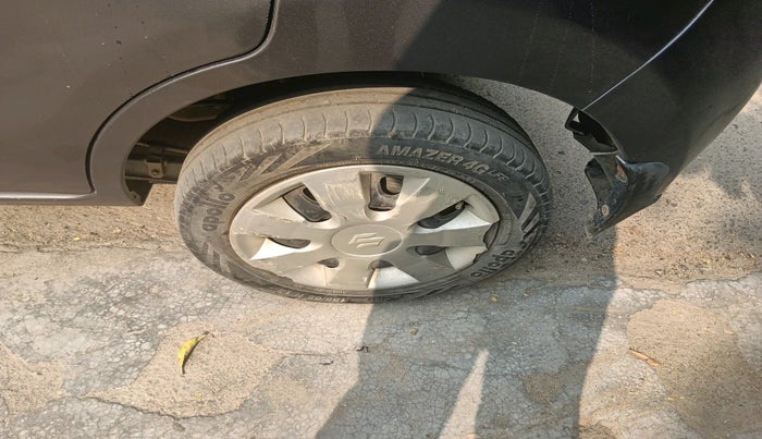 2015 Maruti Alto K10 VXI AMT, Petrol, Automatic, 72,871 km, tyre