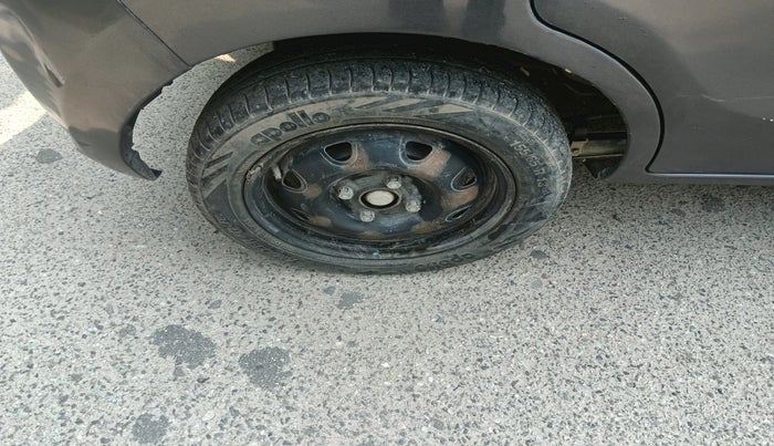 2015 Maruti Alto K10 VXI AMT, Petrol, Automatic, 72,871 km, tyre