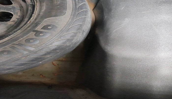 2012 Ford Figo ZXI 1.2 PETROL, Petrol, Manual, 59,769 km, tyre