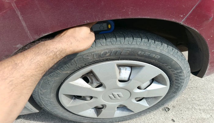 2015 Maruti Alto K10 LXI CNG, Petrol, Manual, 2,16,006 km, tyre