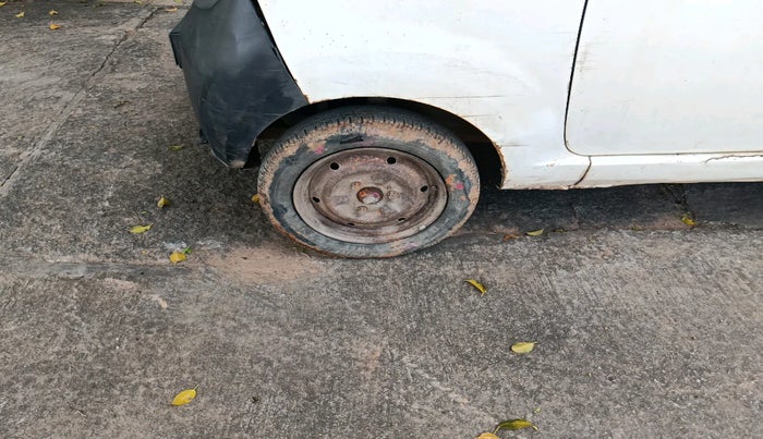 2012 Tata Nano CX, Petrol, Manual, 81,096 km, tyre