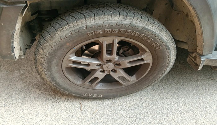 2022 Mahindra Thar LX D HT 2WD MT, Diesel, Manual, 63,582 km, tyre