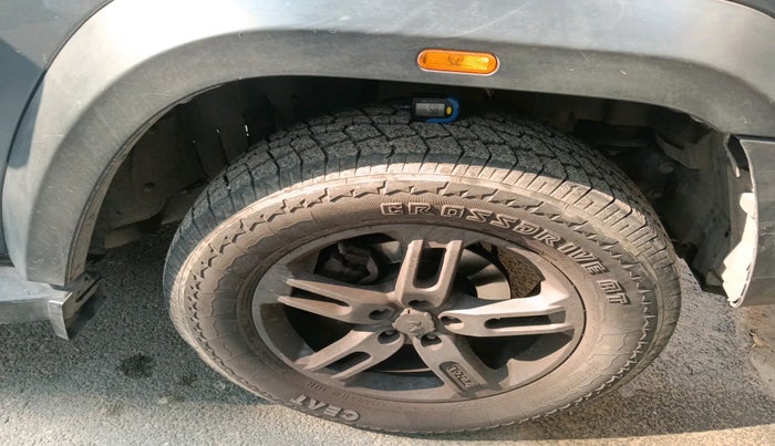 2022 Mahindra Thar LX D HT 2WD MT, Diesel, Manual, 63,582 km, tyre