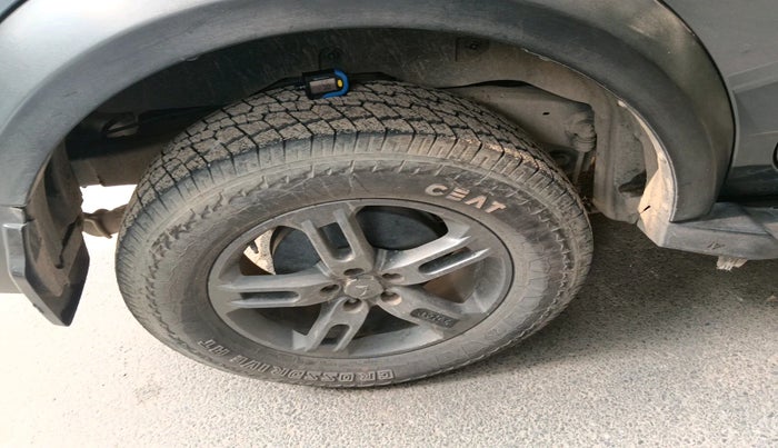 2022 Mahindra Thar LX D HT 2WD MT, Diesel, Manual, 63,582 km, tyre