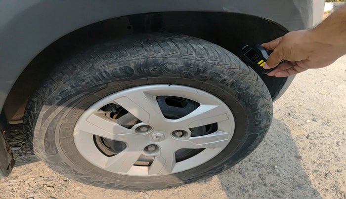 2016 Renault Kwid RXT 0.8, Petrol, Manual, 35,976 km, tyre