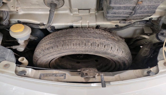 2015 Tata Nano TWIST XT, Petrol, Manual, 67,554 km, tyre