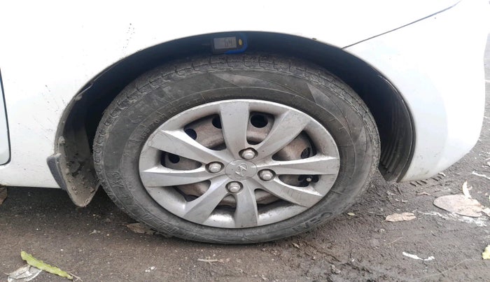 2012 Hyundai Eon MAGNA +, Petrol, Manual, 61,601 km, tyre