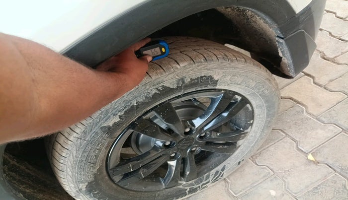 2019 Maruti Vitara Brezza ZDI PLUS, Diesel, Manual, 1,07,123 km, tyre