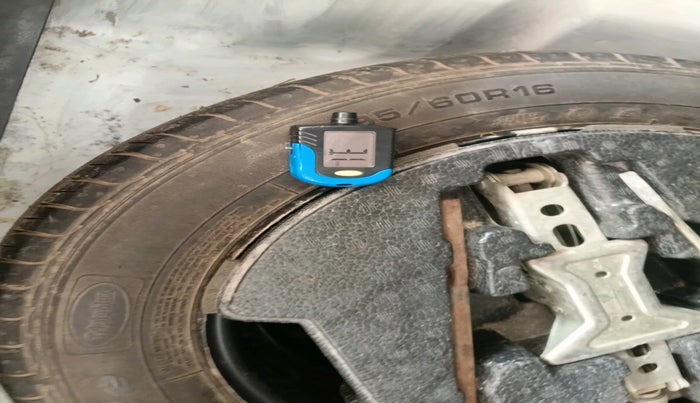 2019 Maruti Vitara Brezza ZDI PLUS, Diesel, Manual, 1,07,123 km, tyre