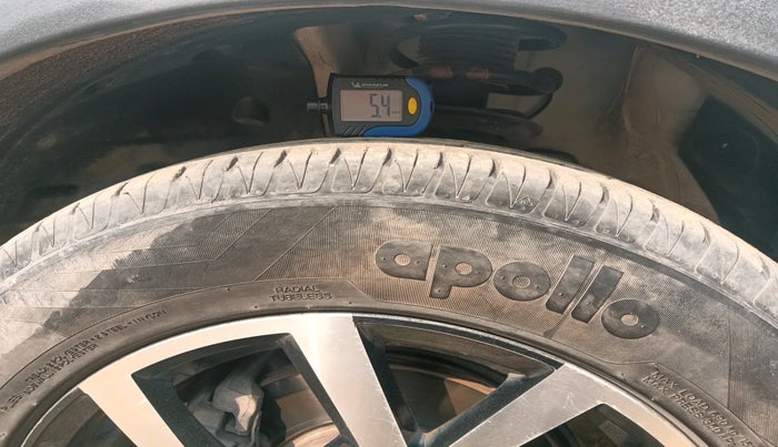 2021 MG ASTOR STYLE 1.5 MT, Petrol, Manual, 29,150 km, tyre