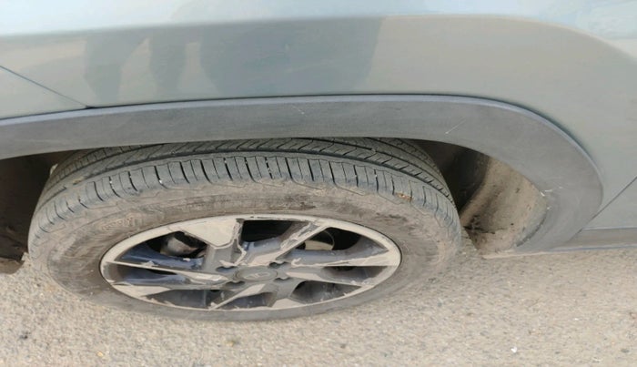 2024 Tata PUNCH ACCOMPLISHED DAZZLE SUNROOF CNG MT, Petrol, Manual, 23,861 km, tyre