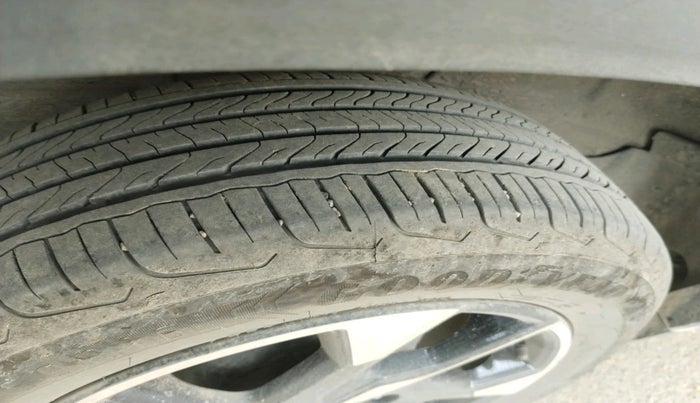 2024 Tata PUNCH ACCOMPLISHED DAZZLE SUNROOF CNG MT, Petrol, Manual, 23,861 km, tyre