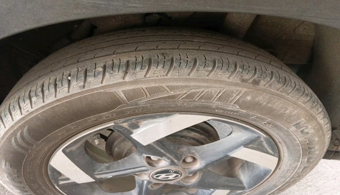 2020 Hyundai VENUE SX 1.0 TURBO, Petrol, Manual, 45,571 km, tyre