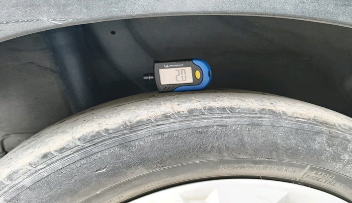 2019 Hyundai VENUE S 1.2, Petrol, Manual, 68,458 km, tyre