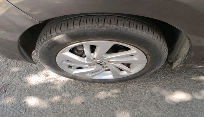 2015 Honda Jazz 1.2L I-VTEC V AT, Petrol, Automatic, 48,158 km, tyre