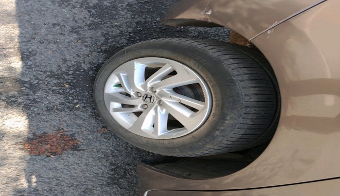 2015 Honda Jazz 1.2L I-VTEC V AT, Petrol, Automatic, 48,158 km, tyre