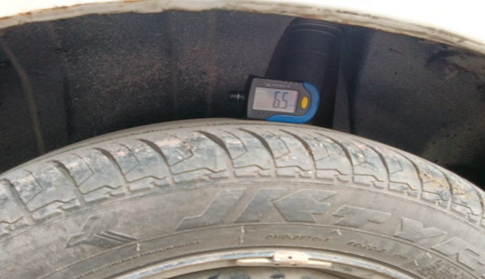 2023 Maruti Ertiga   VXI (O) CNG, Petrol, Manual, 86,973 km, tyre