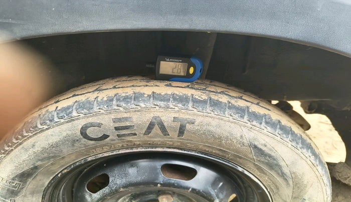 2017 Renault Kwid RXL, Petrol, Manual, 95,246 km, tyre