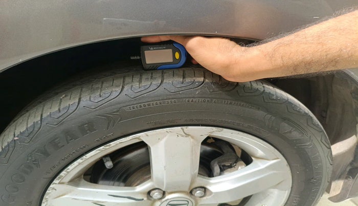 2011 Honda Jazz 1.2L I-VTEC S, Petrol, Manual, 1,34,061 km, tyre