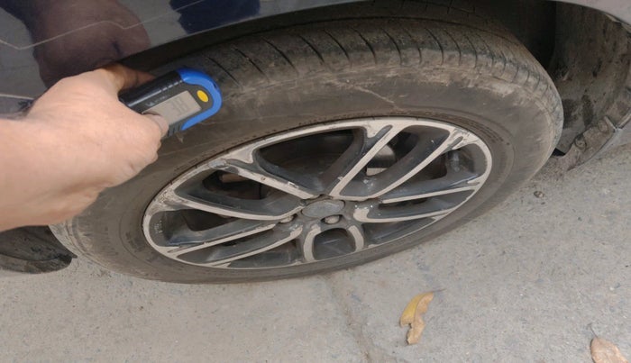 2020 Maruti Swift ZXI PLUS AMT, Petrol, Automatic, 1,05,528 km, tyre