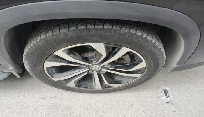 2023 MG HECTOR SAVVY PRO 1.5 TURBO CVT PETROL, Petrol, Automatic, 14,727 km, tyre