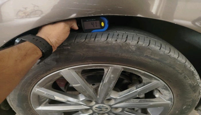 2018 Volkswagen Ameo HIGHLINE PLUS 1.0L 16 ALLOY, Petrol, Manual, 49,890 km, tyre