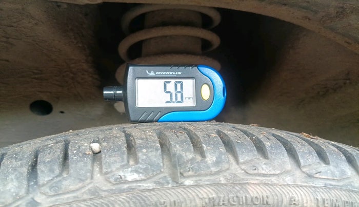 2013 Maruti Wagon R 1.0 VXI, Petrol, Manual, 1,01,914 km, tyre