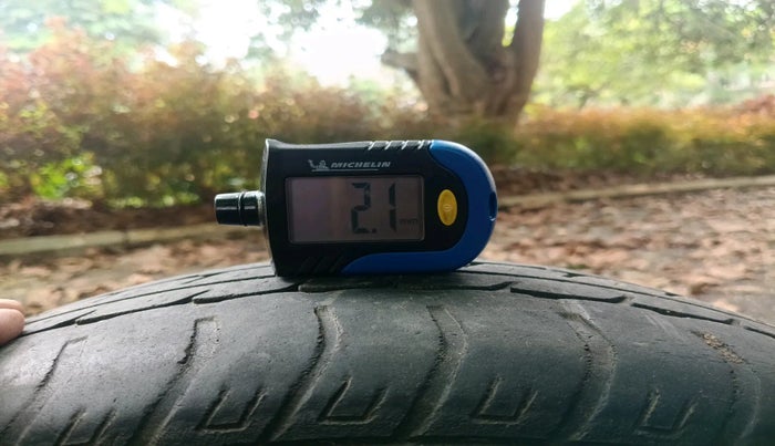 2013 Maruti Wagon R 1.0 VXI, Petrol, Manual, 1,01,914 km, tyre