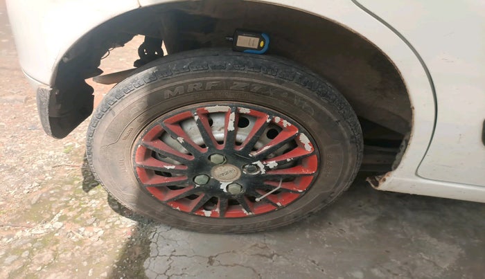 2017 Maruti Wagon R 1.0 LXI, Petrol, Manual, 71,352 km, tyre