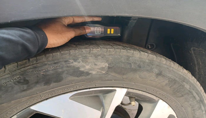 2021 KIA SONET HTX PLUS 1.0 IMT, Petrol, Manual, 61,595 km, tyre