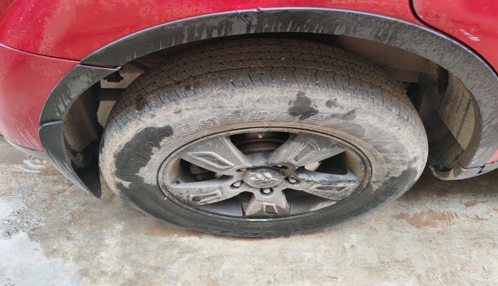 2012 Mahindra XUV500 W8, Diesel, Manual, 1,53,307 km, tyre