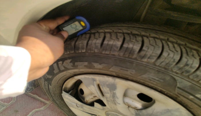 2014 Tata Indigo ECS LX CR4, Diesel, Manual, 99,903 km, tyre