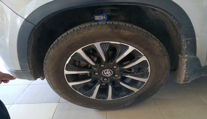 2021 Toyota URBAN CRUISER PREMIUM GRADE AT, Petrol, Automatic, 72,406 km, tyre