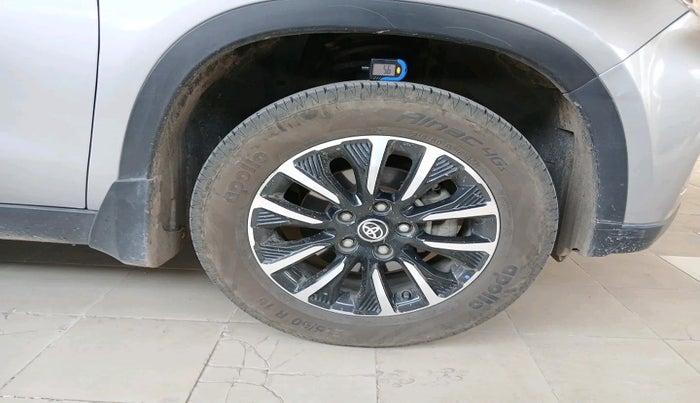 2021 Toyota URBAN CRUISER PREMIUM GRADE AT, Petrol, Automatic, 72,406 km, tyre