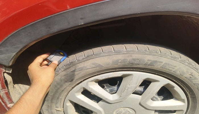 2016 Maruti Vitara Brezza VDI (O), Diesel, Manual, 68,565 km, tyre