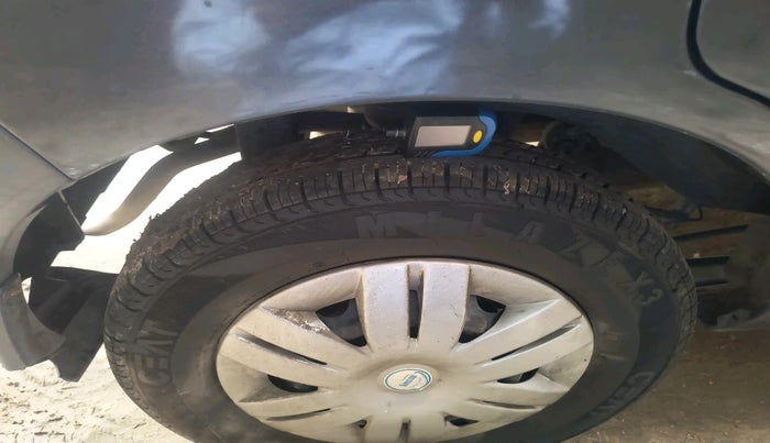 2014 Maruti Alto 800 VXI, Petrol, Manual, 90,799 km, tyre