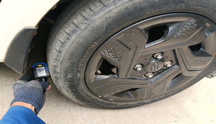 2020 Hyundai GRAND I10 NIOS MAGNA CORPORATE EDITION 1.2 KAPPA VTVT, Petrol, Manual, 38,985 km, tyre