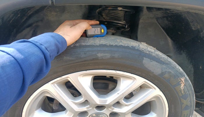 2018 Jeep Compass LIMITED 2.0 DIESEL, Diesel, Manual, 1,24,791 km, tyre