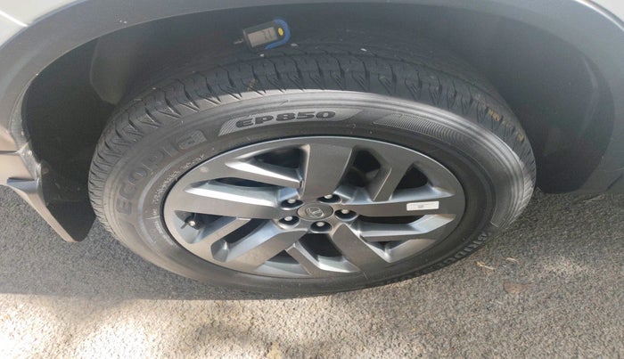 2023 Tata Safari XT PLUS, Diesel, Manual, 13,493 km, tyre