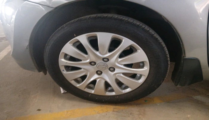 2016 Maruti Baleno ALPHA PETROL 1.2, Petrol, Manual, 70,601 km, tyre